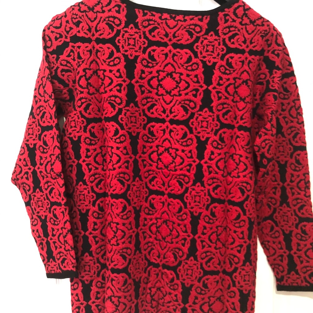 Sweater - Picture 5 of 8